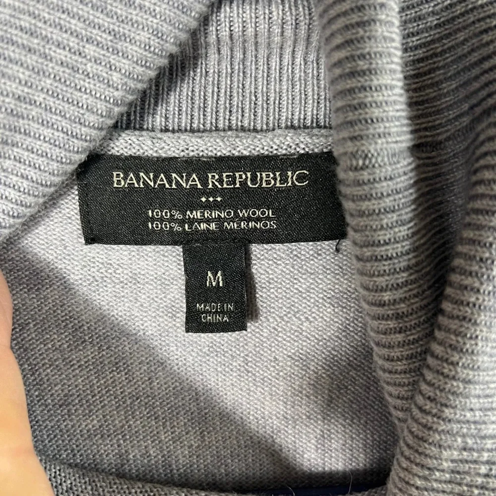 Banana Republic Merino Wool Turtle Neck Gray M NWOT